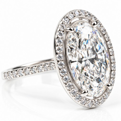 Годежен пръстен с овален лабораторен диамант 4.08 ct | Bloom Jewellery Годежен пръстен с овален лабораторен диамант 4.08 ct | Bloom Jewellery